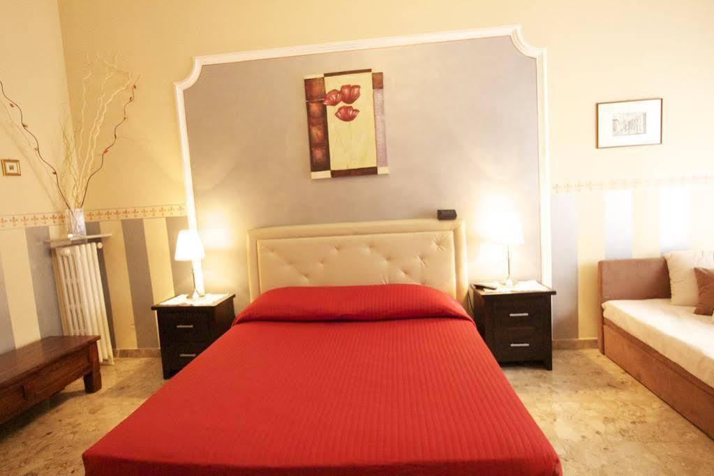 Hotel Al Teatro Werona Zewnętrze zdjęcie
