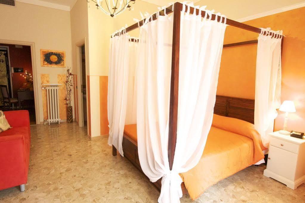 Hotel Al Teatro Werona Zewnętrze zdjęcie